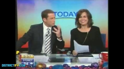 TV reporter loses her top live on air (Video) .